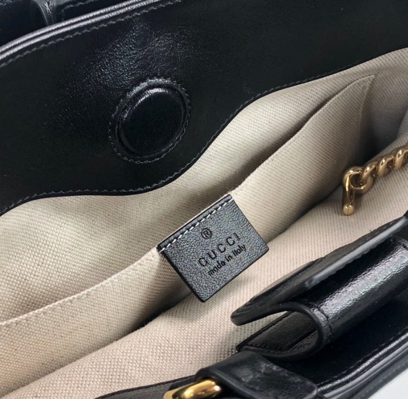 Bolsa de mano Horsebit negra