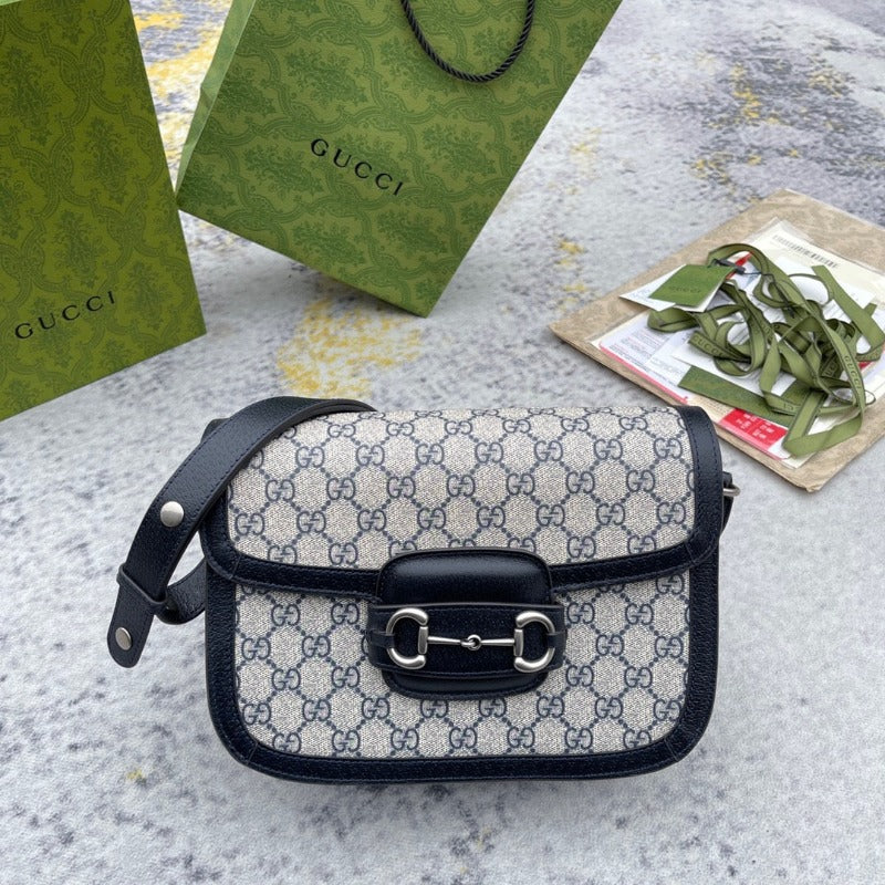 Bolso de hombro Horsebit 1955 de lona negra
