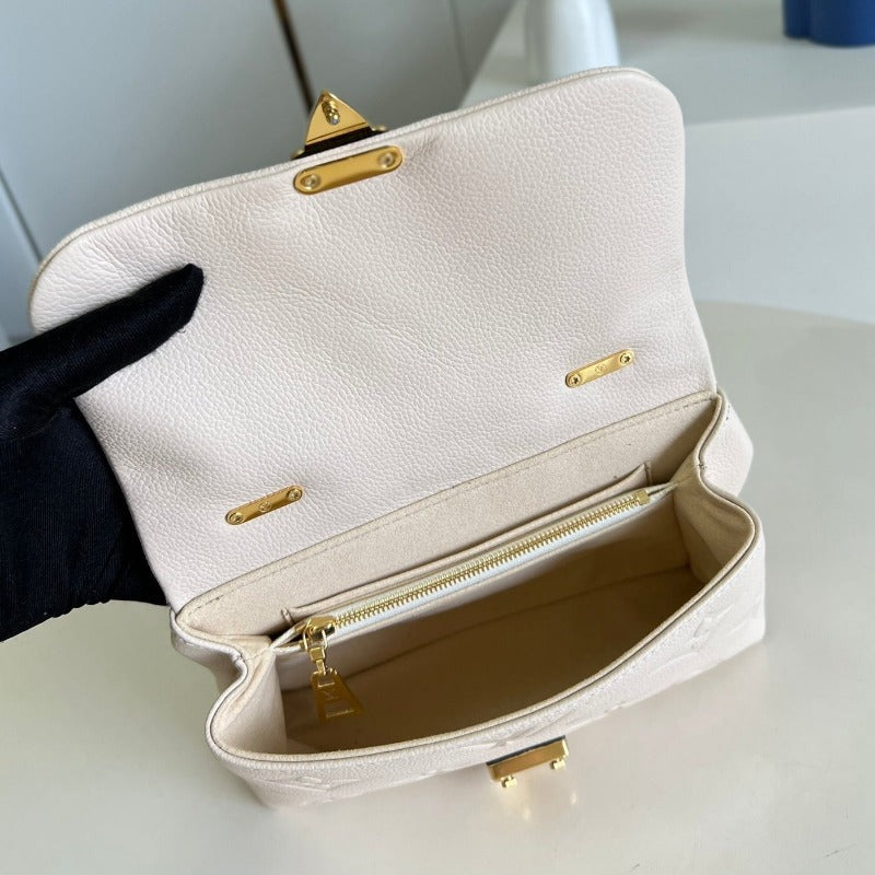 Madeleine Bag Milk