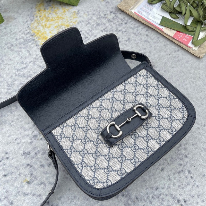 Bolso de hombro Horsebit 1955 de lona negra