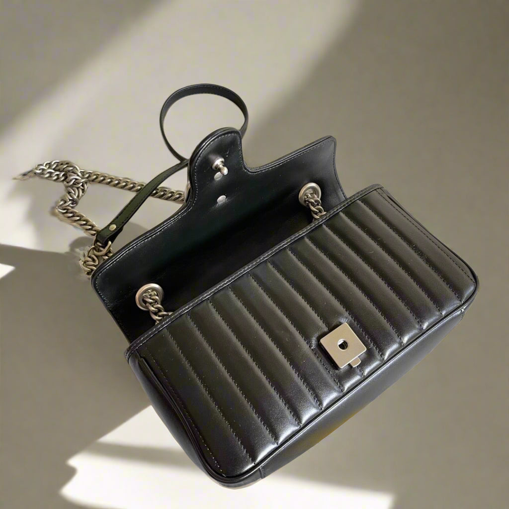 Pre-Loved GG Marmont shoulder bag black New