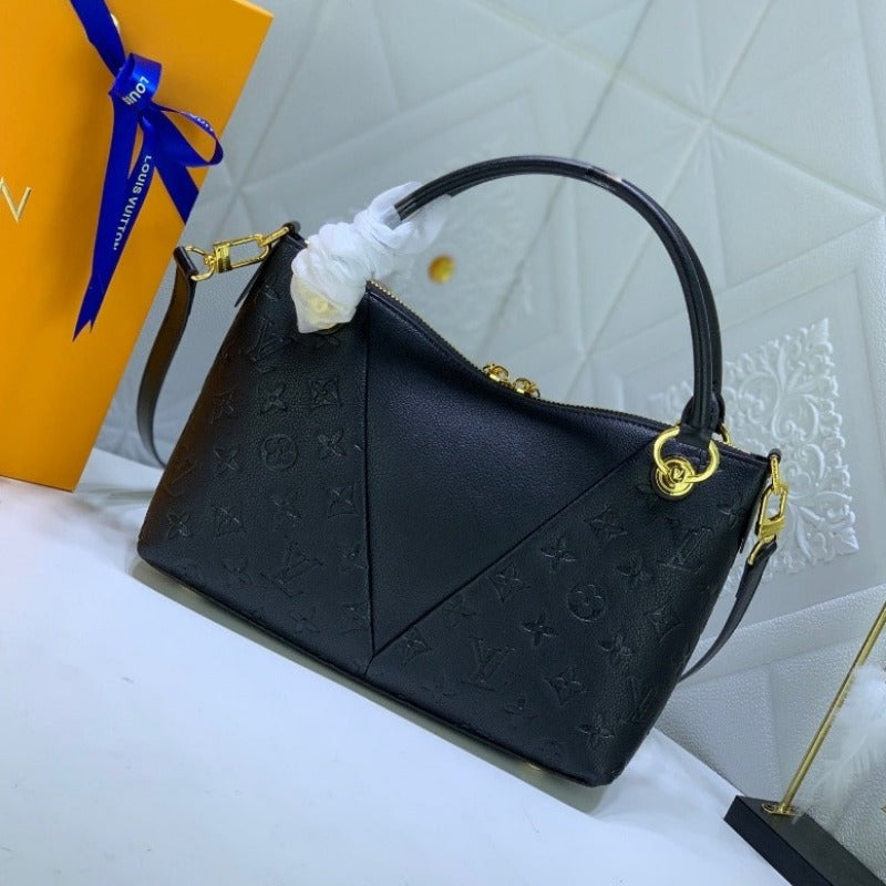 Schwarze Lederhandtasche mit Monogramm