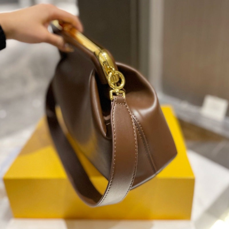 Primer bolso mediano marrón