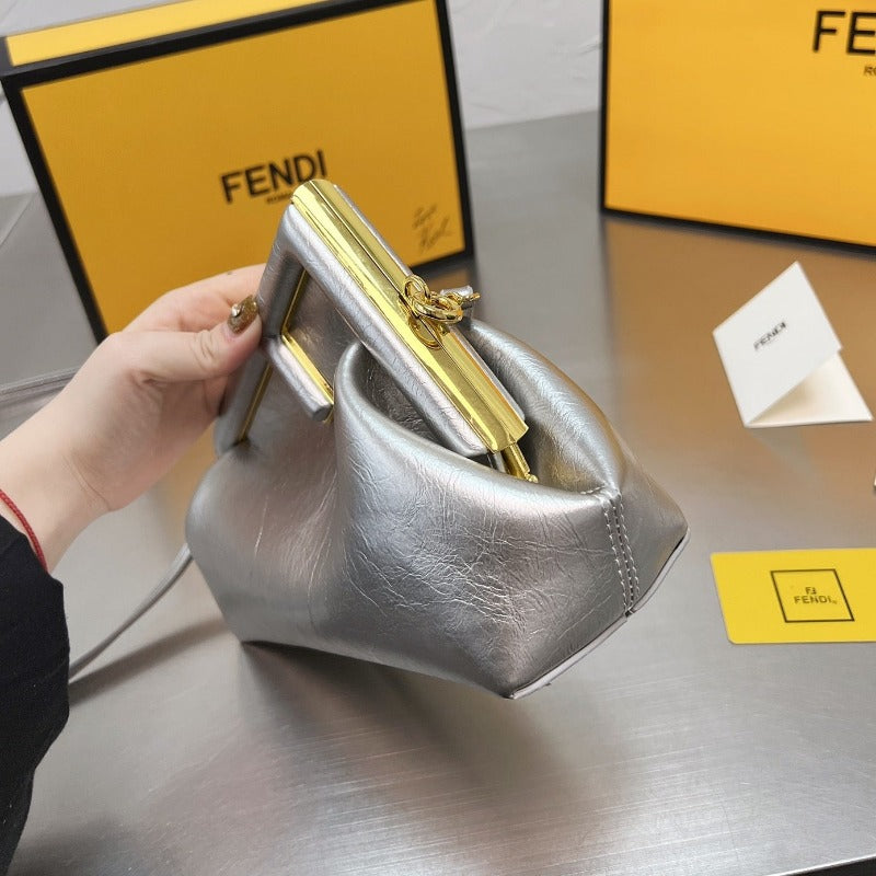 Primer Bolso Pequeño Plata