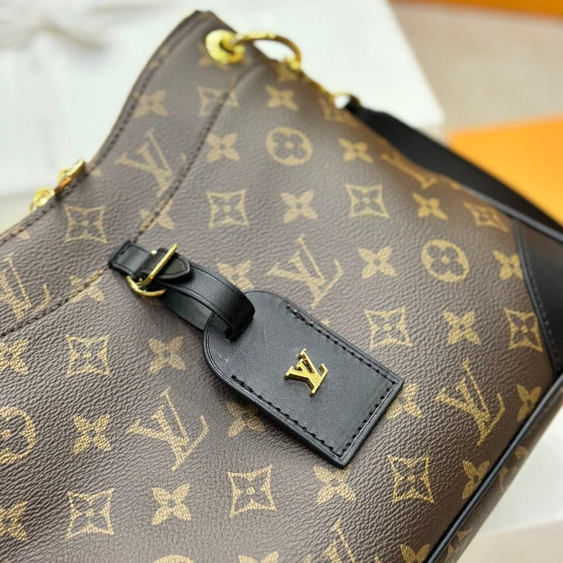 Bolso de hombro con monograma Odeon en marrón y negro