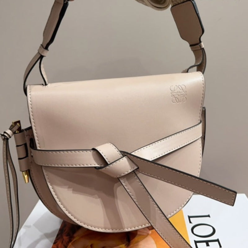 Gate Saddle Bag Beige