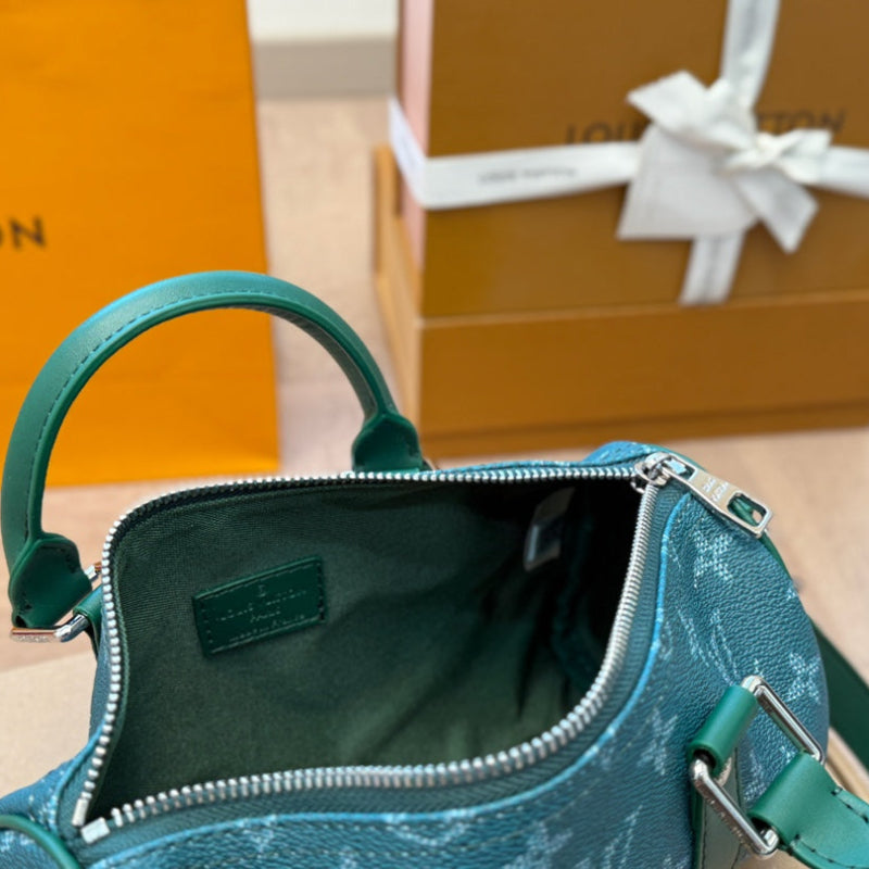 Keepall Bandouliere 25 Bag Green New