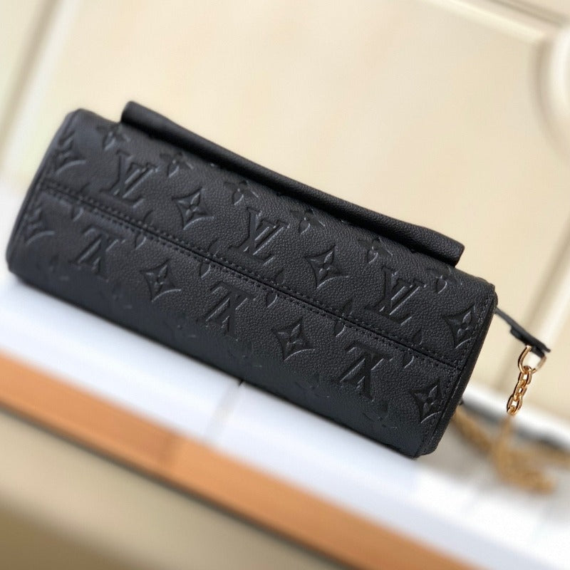 Vavin Chain Bag Black