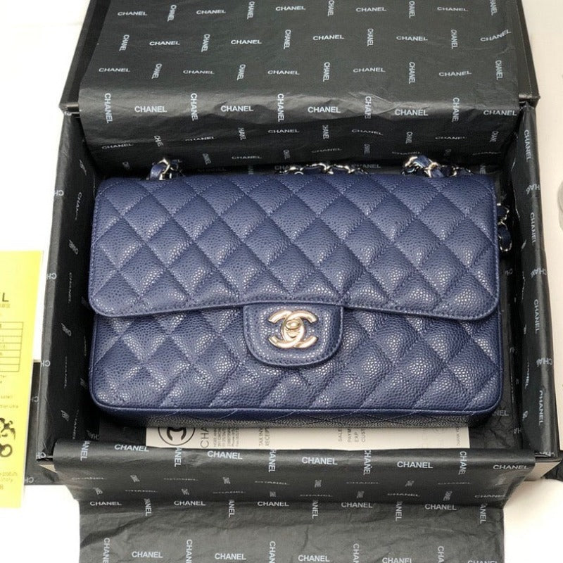 Caviar Jumbo Shoulder Bag Blue 25