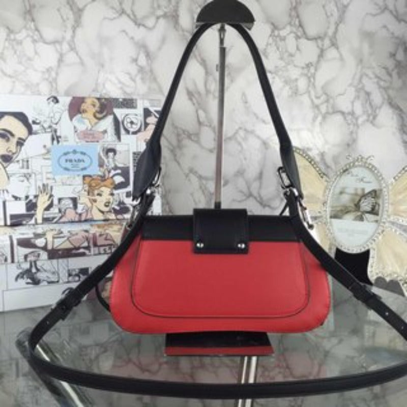 Sidonie Shoulder Bag Red/Black New