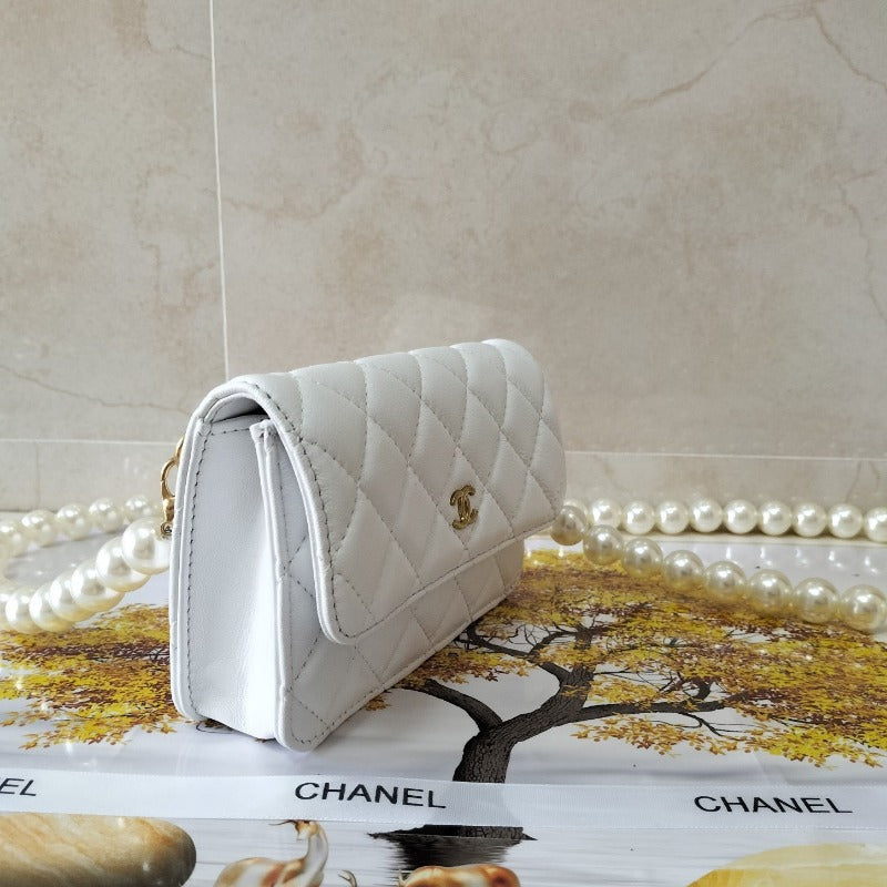 Clutch Con Cadena Maxi Perlas Blanco