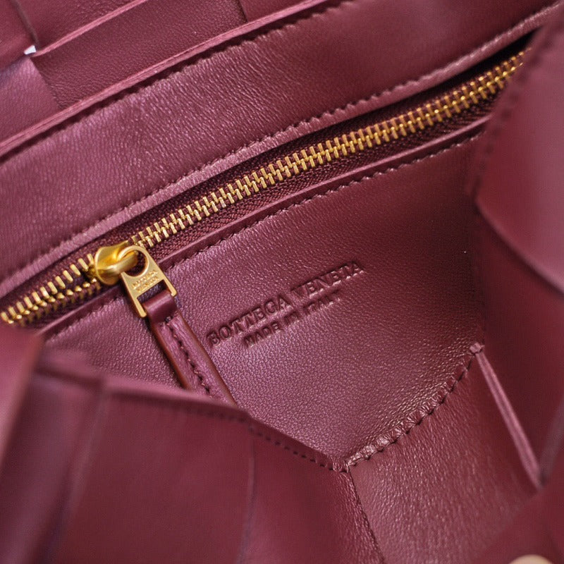 Cassette Shoulder Bag Marsala