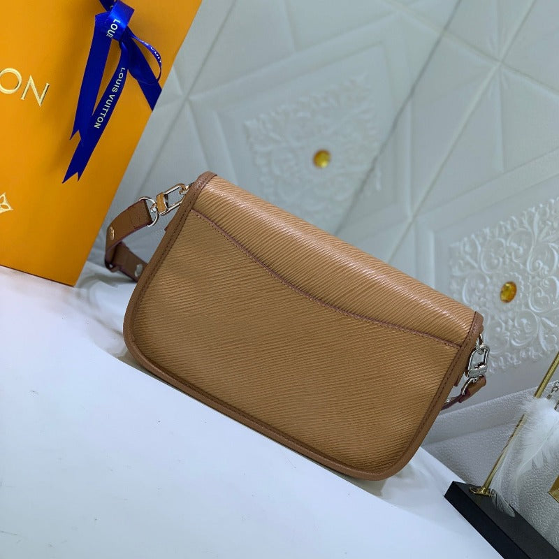 Buci Shoulder Bag Brown