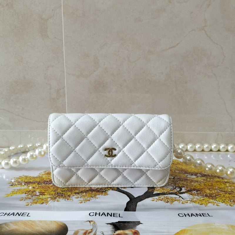 Clutch Con Cadena Maxi Perlas Blanco