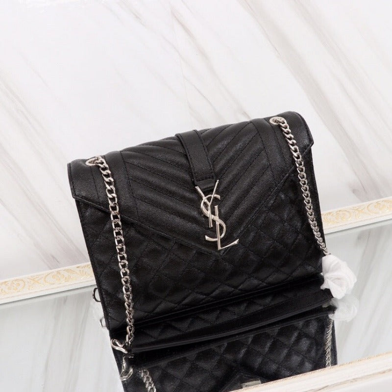 Envelope Chain Bag Black