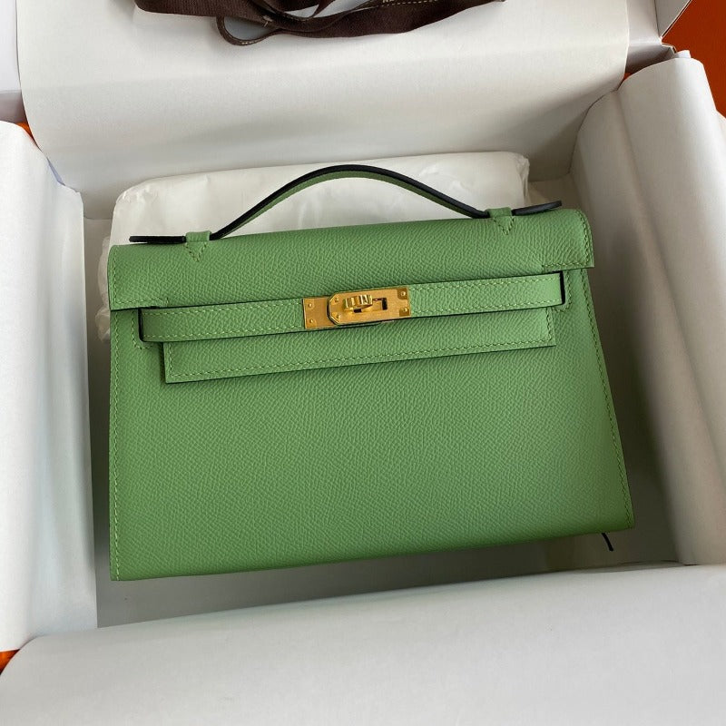 Kelly Pochette Handbag Green