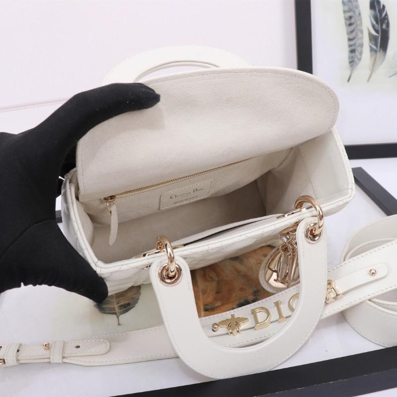 Lady Handbag White 1