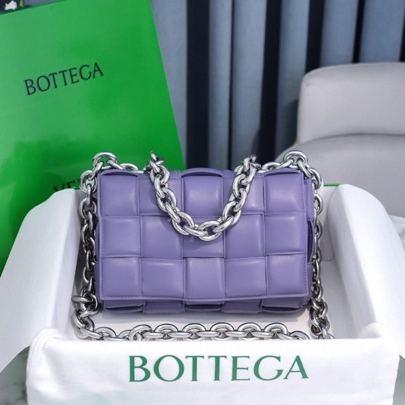 Cassette Shoulder Chain Bag Lilac