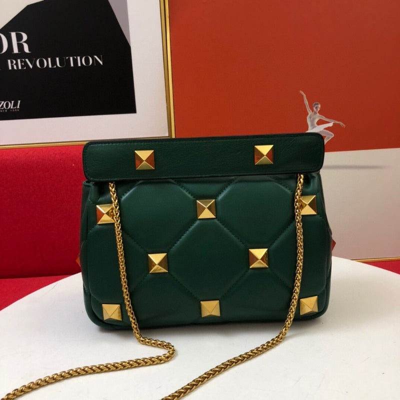 Rivet Shoulder Purses Bag With Chain Green