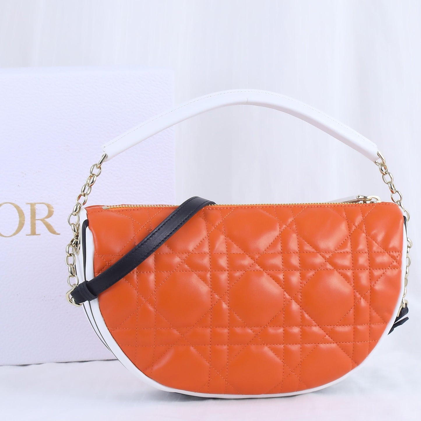 VIBE HOBO BAG Orange