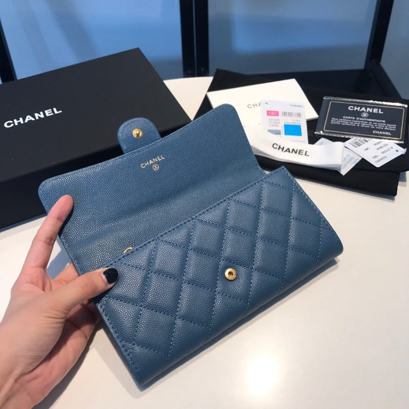 Caviar Large Wallet Turquoise