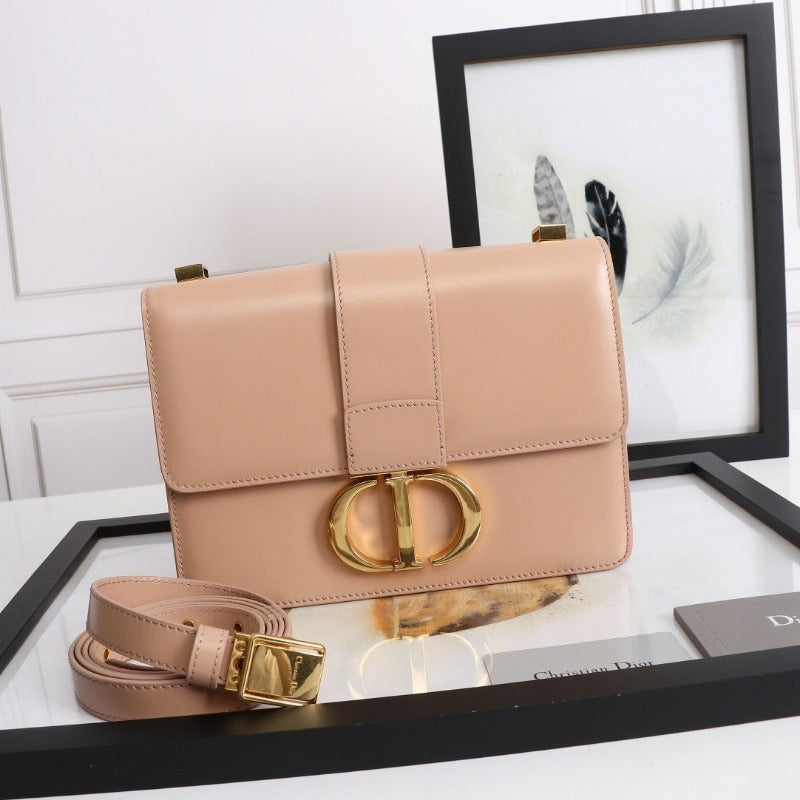 Montaigne Handbag Pink