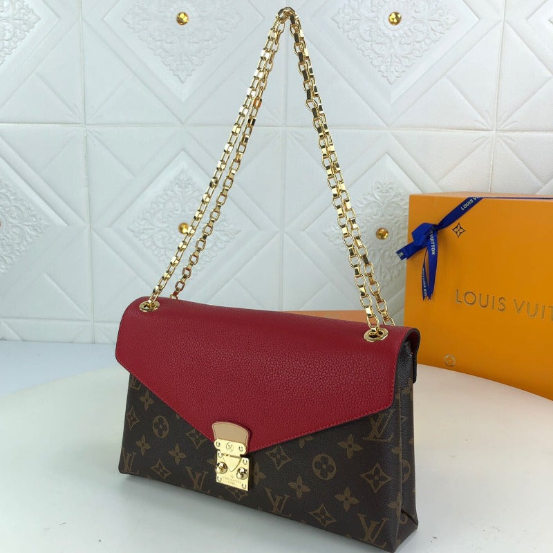 Canvas Pallas Chain Shoulder Bag Red