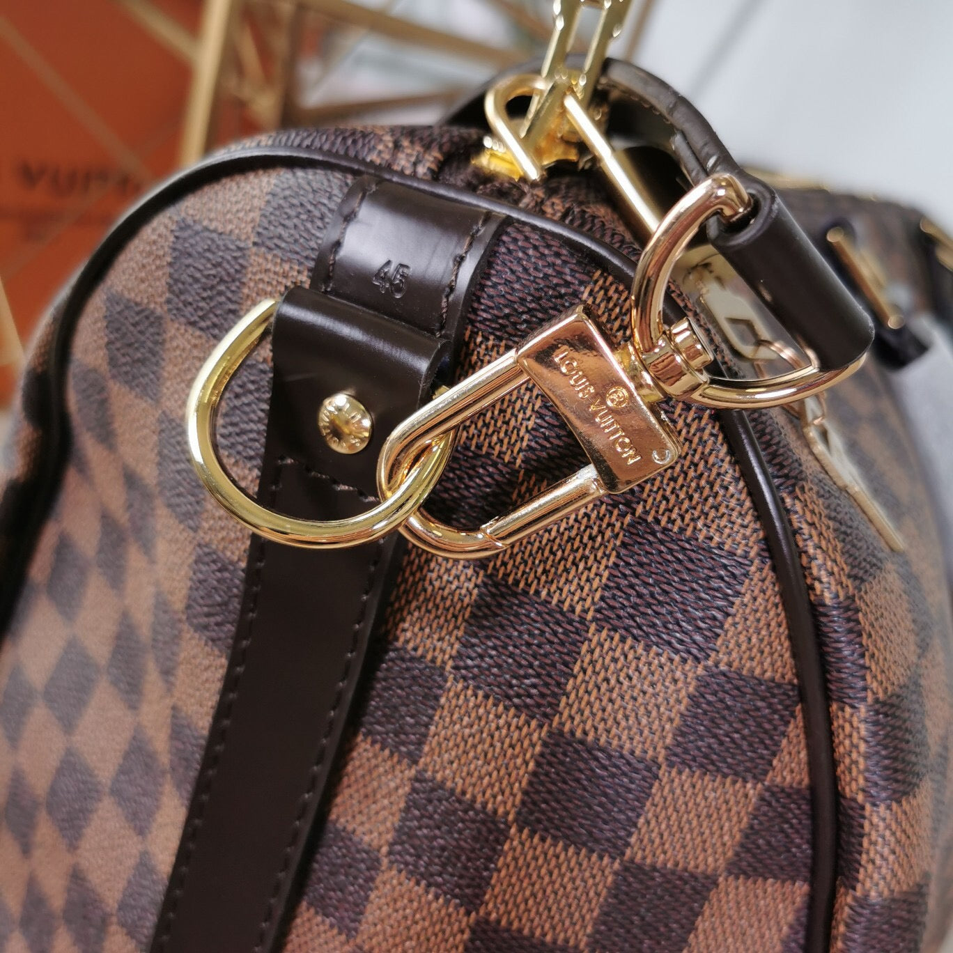 Travel Bag In Checkered Canvas Brown