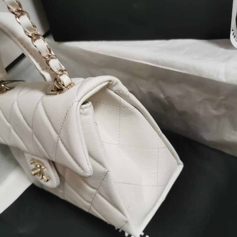 Kelly With Top Handle Bag White