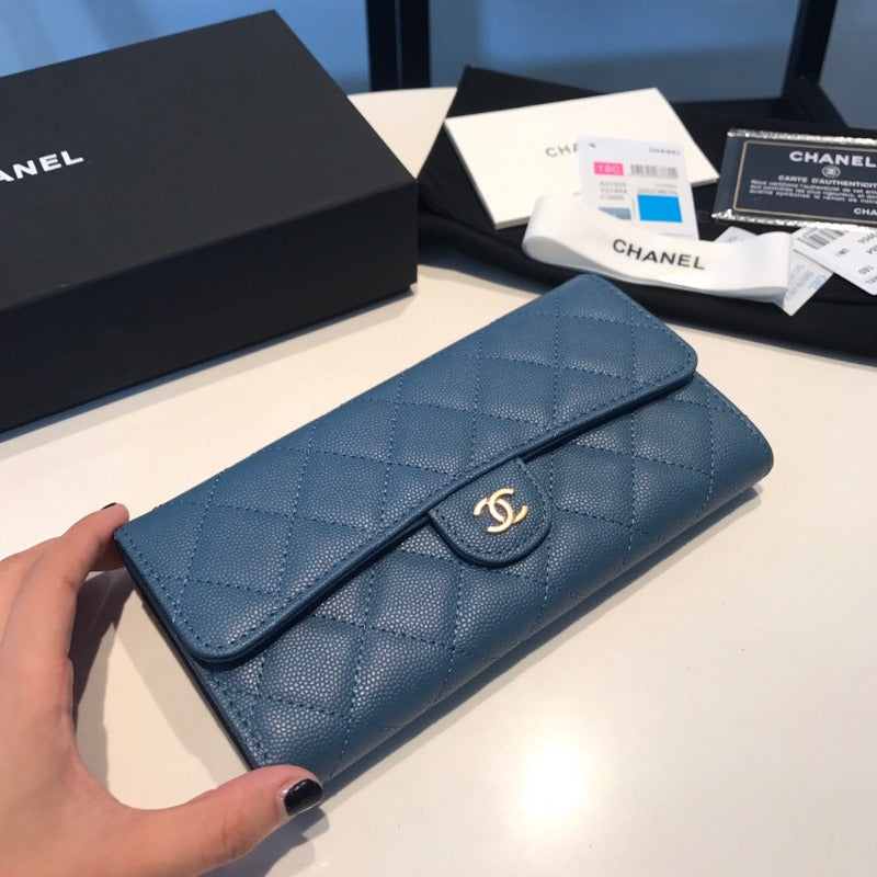 Caviar Large Wallet Turquoise