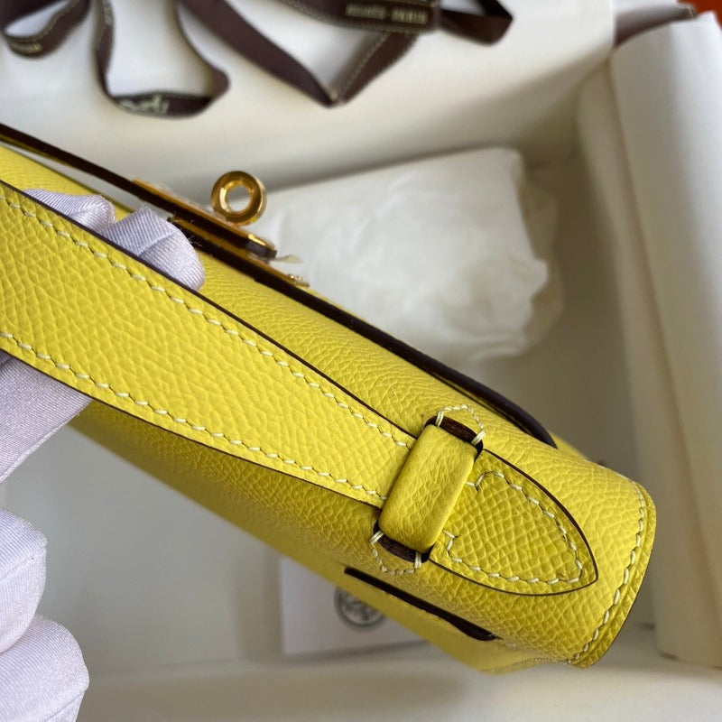 Kelly Pochette Handbag Yellow