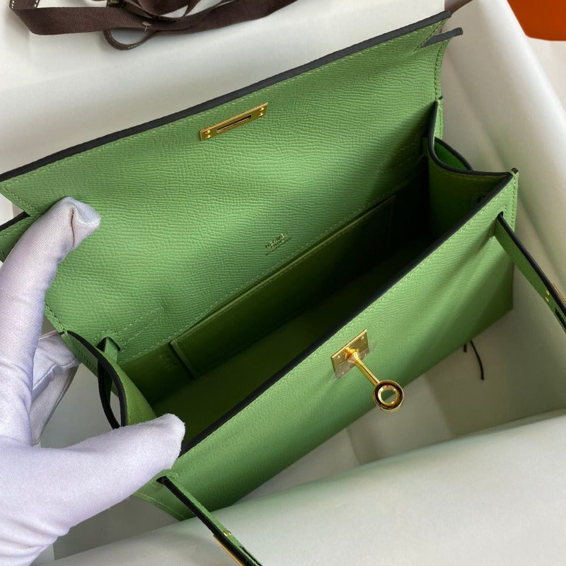 Kelly Pochette Handbag Green