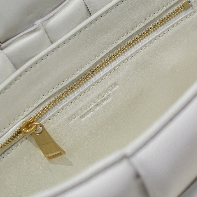 Cassette Shoulder Chain Bag White