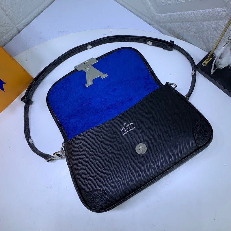 Buci  Shoulder Bag Black