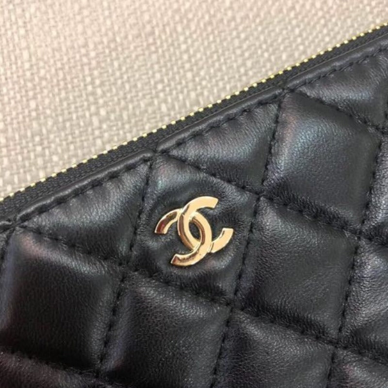 Zeitlose, klassische Clutch in Schwarz 