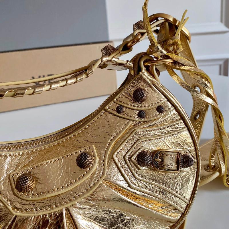 Kleine Tasche Le Cagole in Goldfarbe