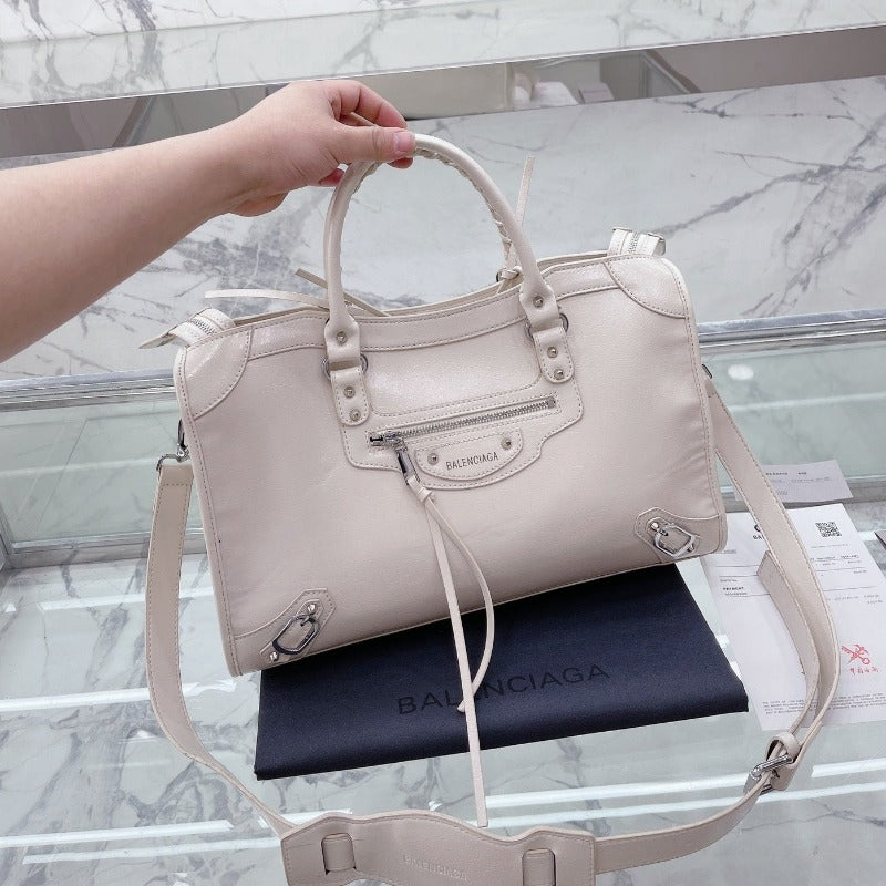 Classic City Handbag White