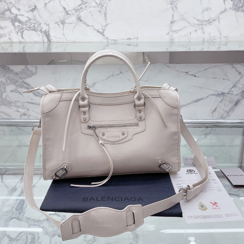 Classic City Handbag White