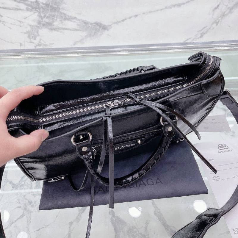 Classic City Handbag Black