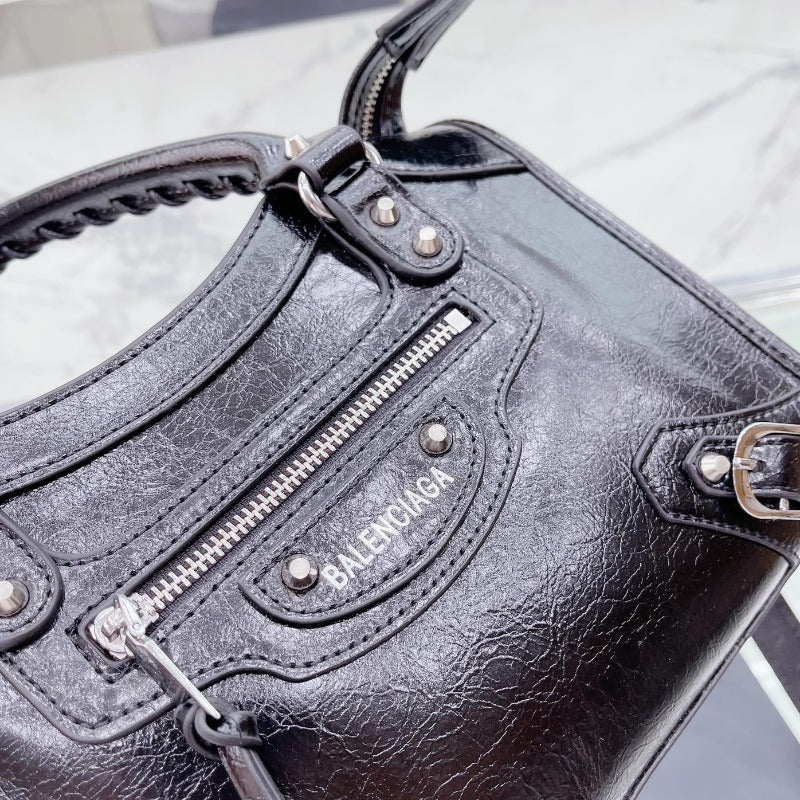 Classic City Handbag Black