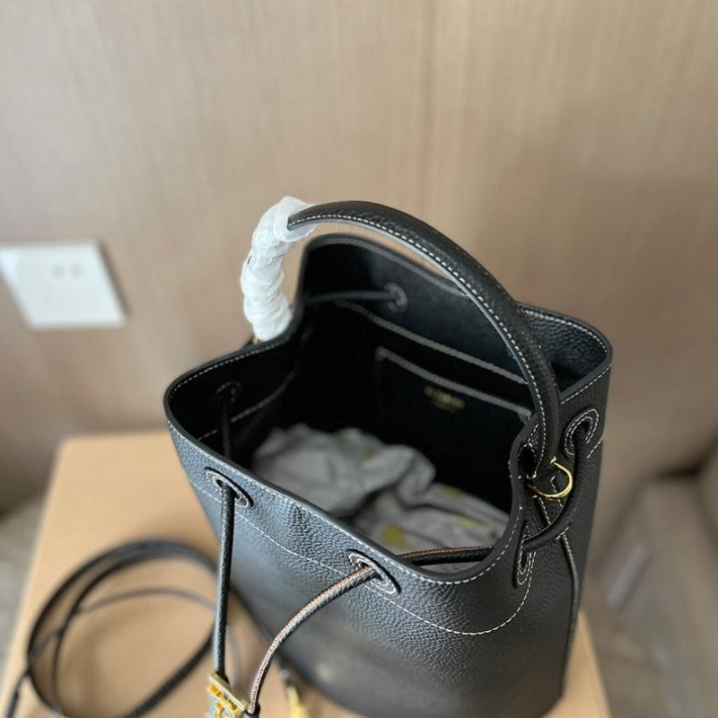 Bur title Bucket Bag Black