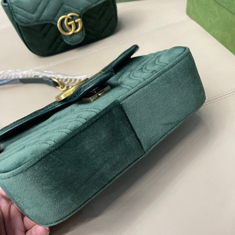 Marmont Shoulder Messenger Bag Green Velvet