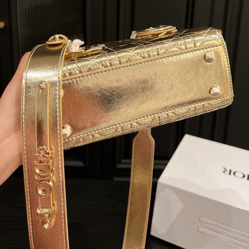 Lady Handbag Gold