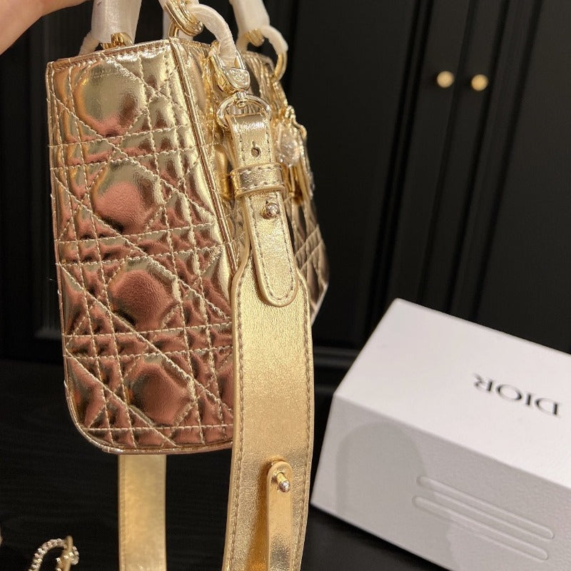 Lady Handbag Gold