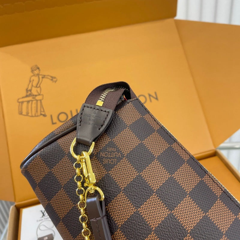 Damier  Eva Clutch Brown