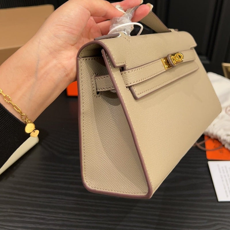 Kelly Pochette Handbag Beige