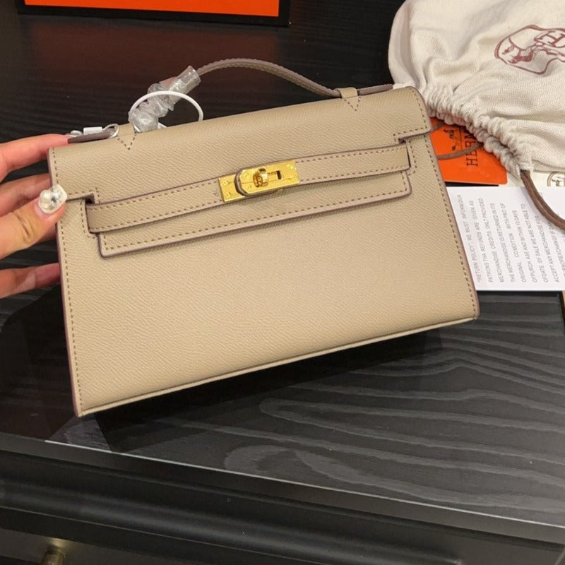 Kelly Pochette Handbag Beige