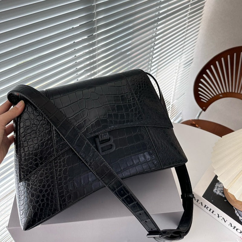 DownTown Shoulder Bag Ultra Black Croc