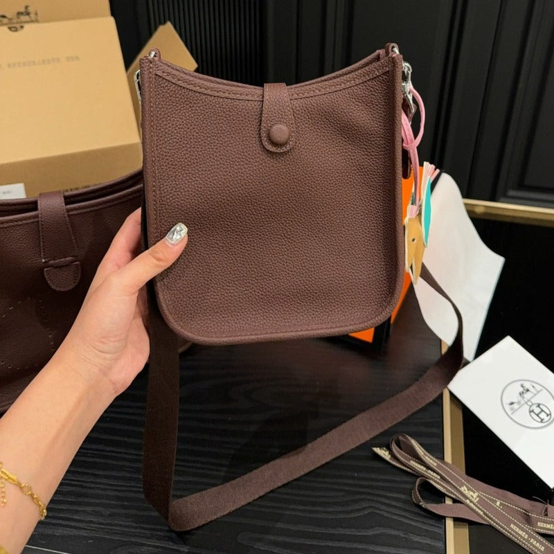 Evelyne Shoulder Bag Brown