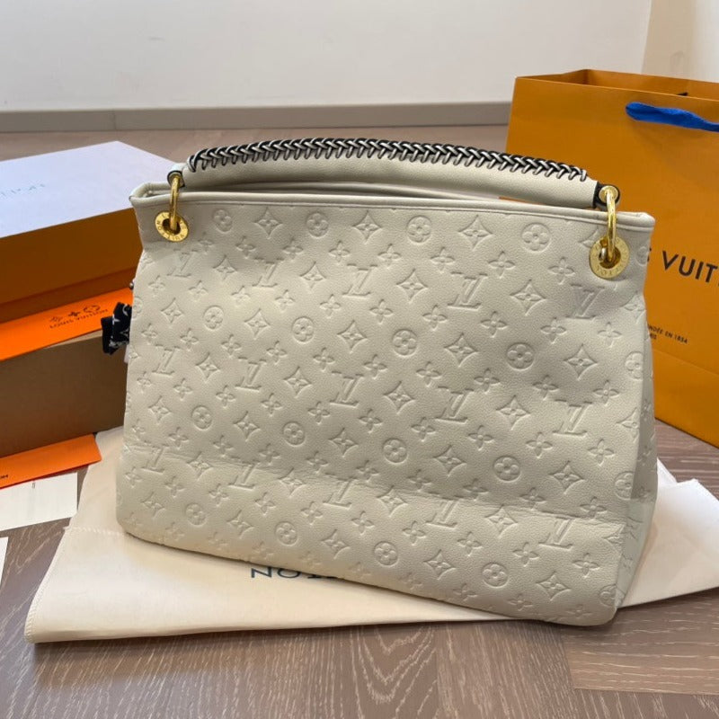 Artsy Monogram Bag Ivory